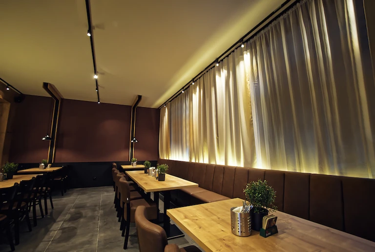 Pension and restaurant in the center of the wine village Dolní Dunajovice